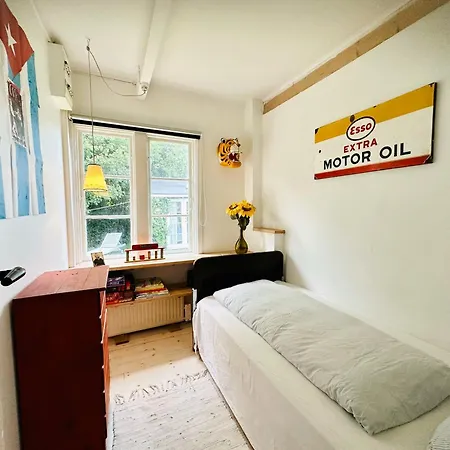 Blissful Summer House In Hornbaek *