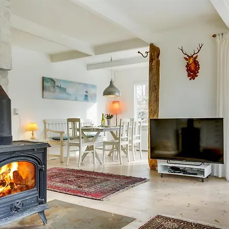 Blissful Summer House In Hornbaek Hornbæk