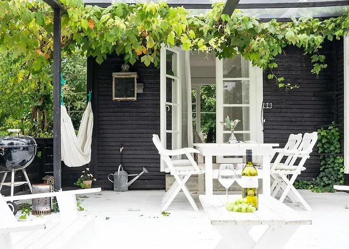 Blissful Summer House In