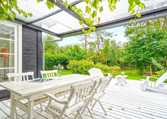 Blissful Summer House In